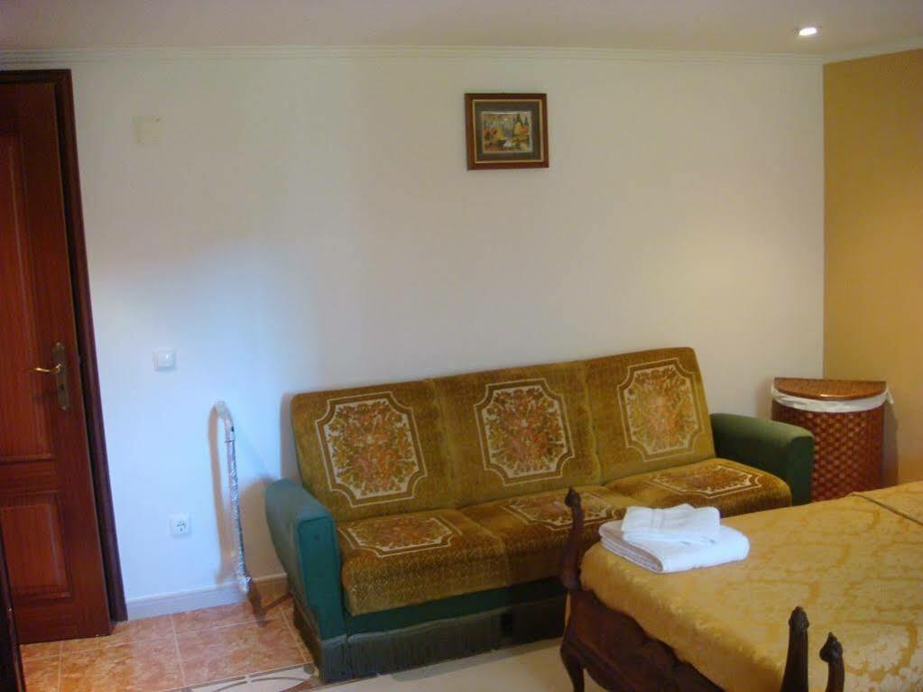Casa De Flor Do Jardim Homestay *